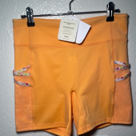 Fabletics Orange Athletic Set - Picture 8 of 9